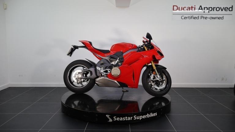 DUCATI PANIGALE V4 S EX-DEMO - 2024 - 1000 MILES