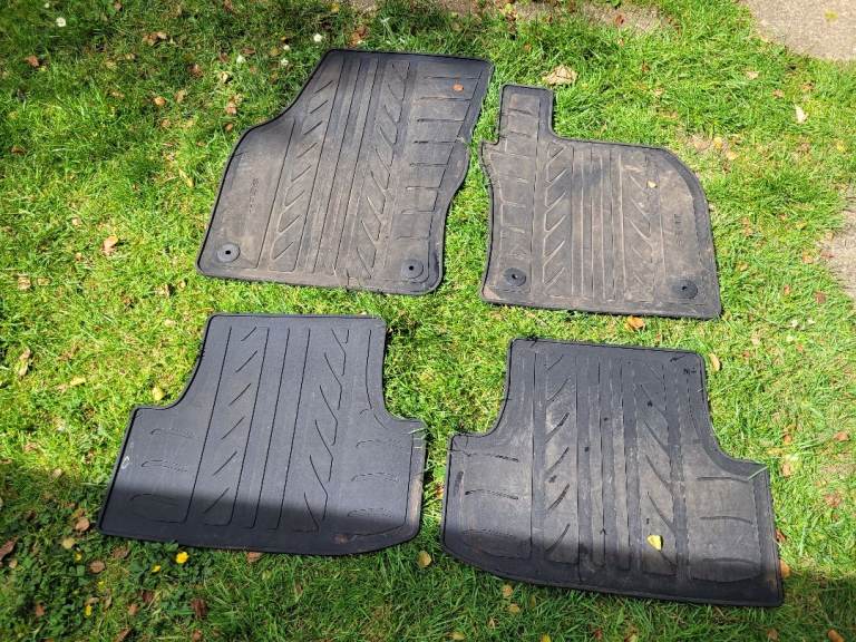 Genuine seat ateca rubber floor mats 575061500