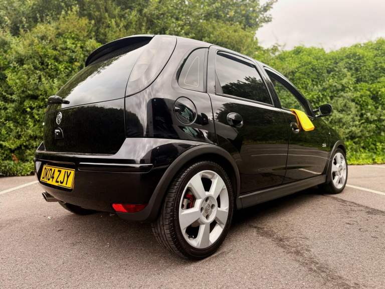 Vauxhall Corsa 1.8Sri ** Classic **