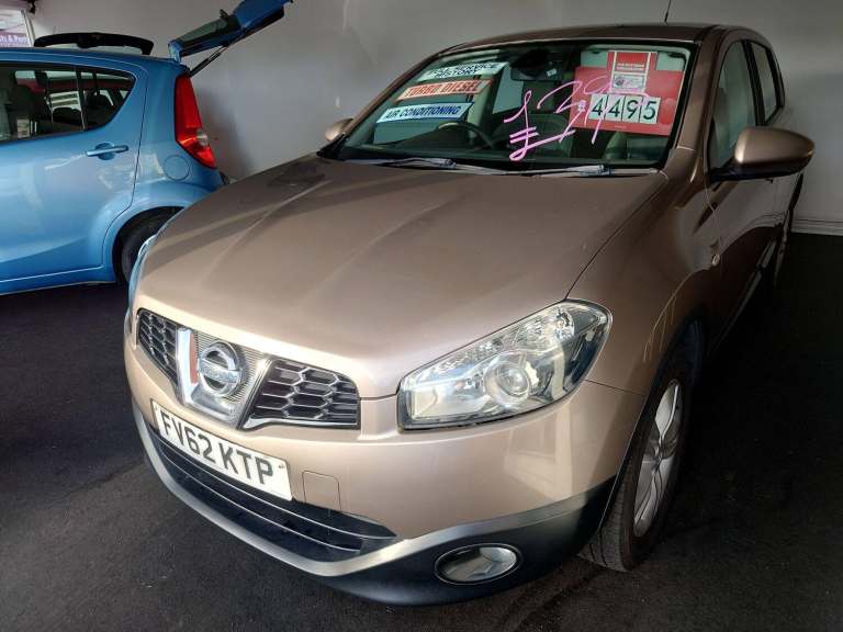 Nissan Qashqai 1.5 dCi Acenta 2WD Euro 5 5dr Diesel Manual