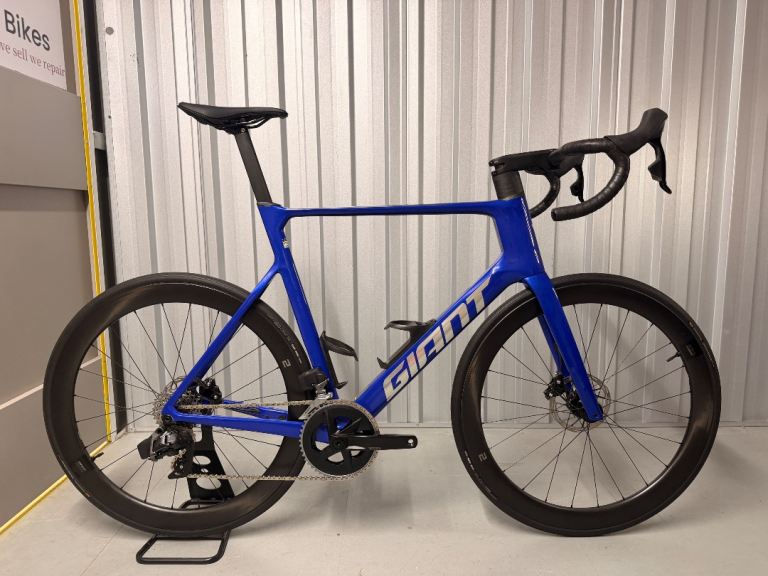 Giant Propel Advanced 2 SRAM AXS Full Carbon Aero/Road Bike