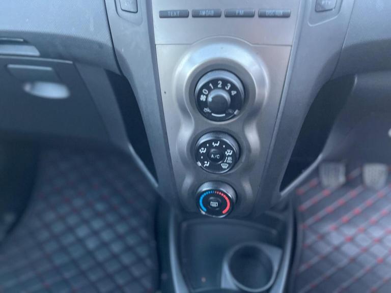 TOYOTA YARIS 1.33 Dual VVT-i TR Euro 4 (s/s) 5dr 2010