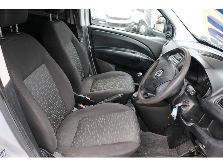 2015 VAUXHALL COMBO SPORTIVE CREWCAB *NO VAT* LOW MILES SUPERB CONDITION partner