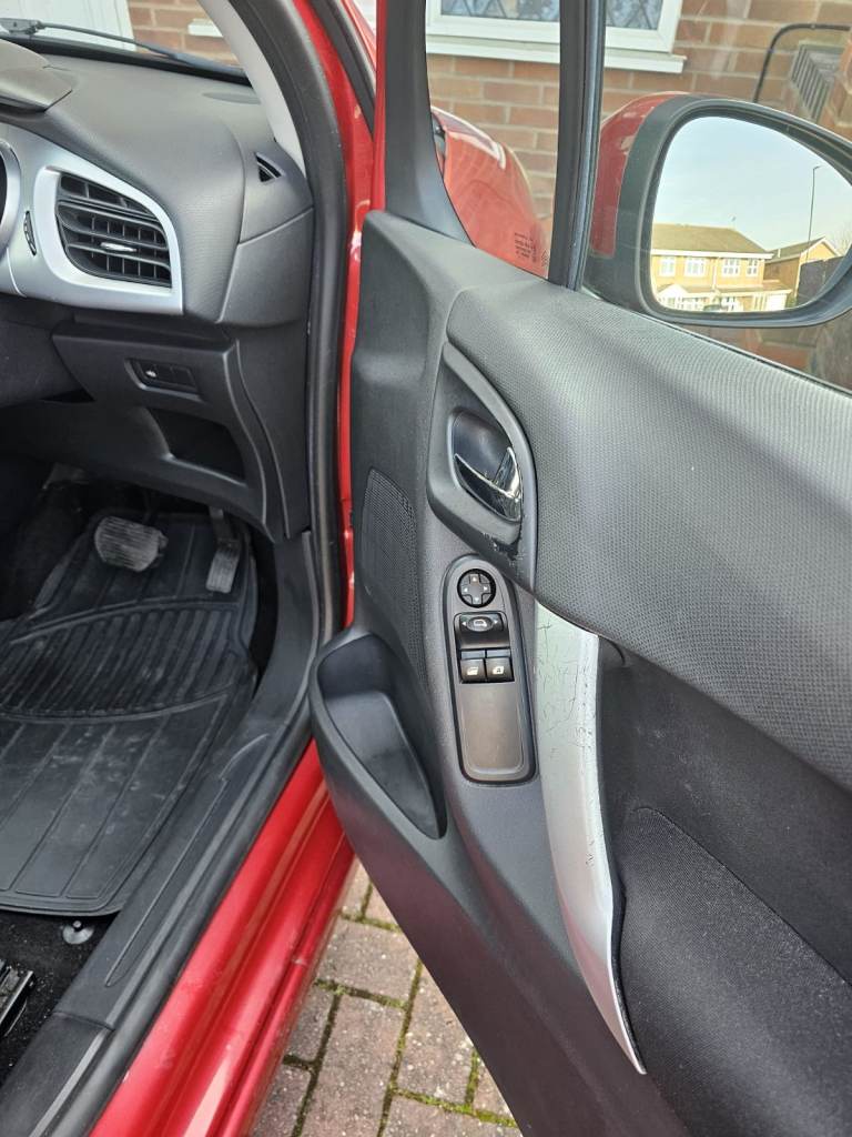 Citron c3 automatic very low mileage car