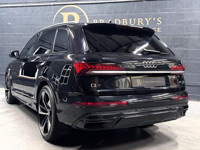 AUDI Q7 3.0 TFSI V6 55 Black Edition 2021