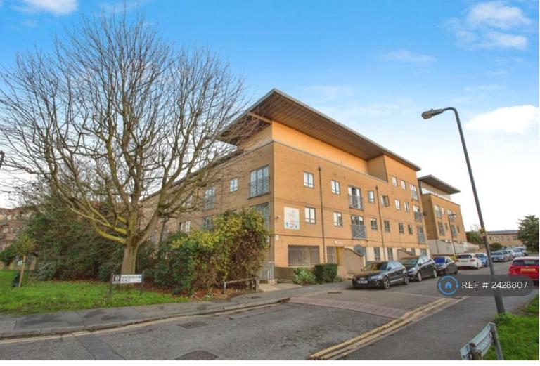 1 bedroom flat in Bruce House, Harrow, HA1 (1 bed) (#2428807)