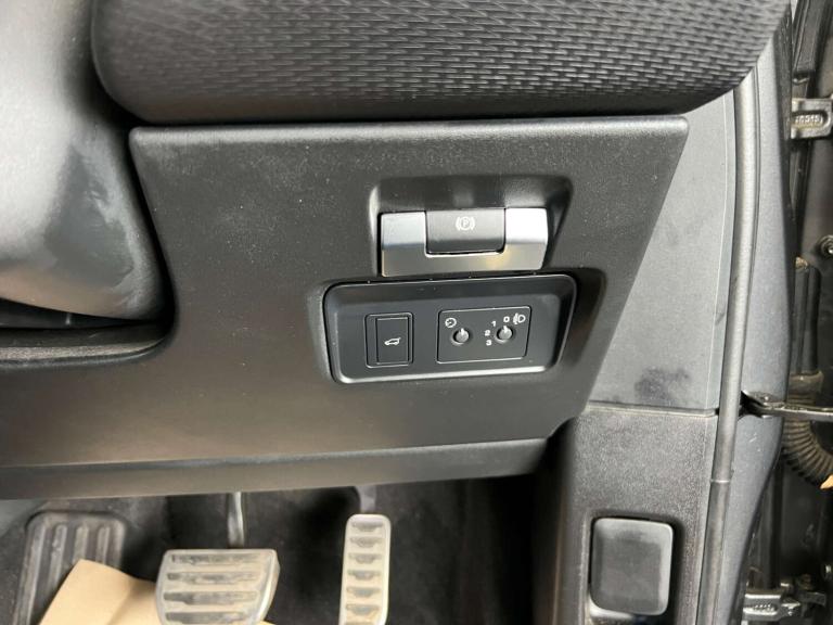 2019 Land Rover Range Rover Evoque 2.0 Range Rover Evoque R-Dynamic D Auto 4WD 5dr SUV Diesel Aut...