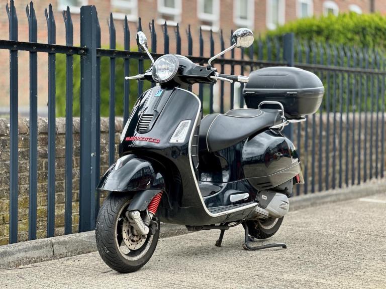 2018 PIAGGIO VESPA Vespa GTS 125 Super ABS + 1 Owner + HPI Clear