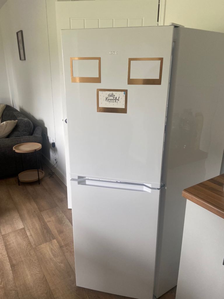 Logik Fridge Freezer like new
