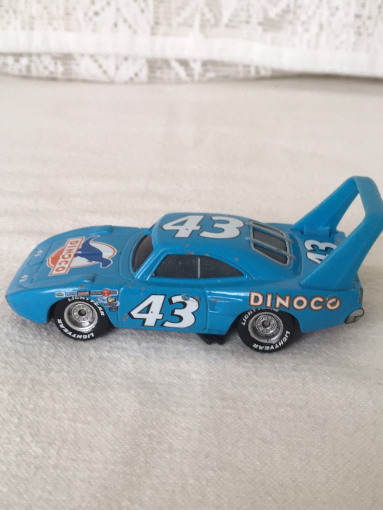 1970 Plymouth Superbird by Disney Pixar 1:55 Scale Diecast Toy Car
