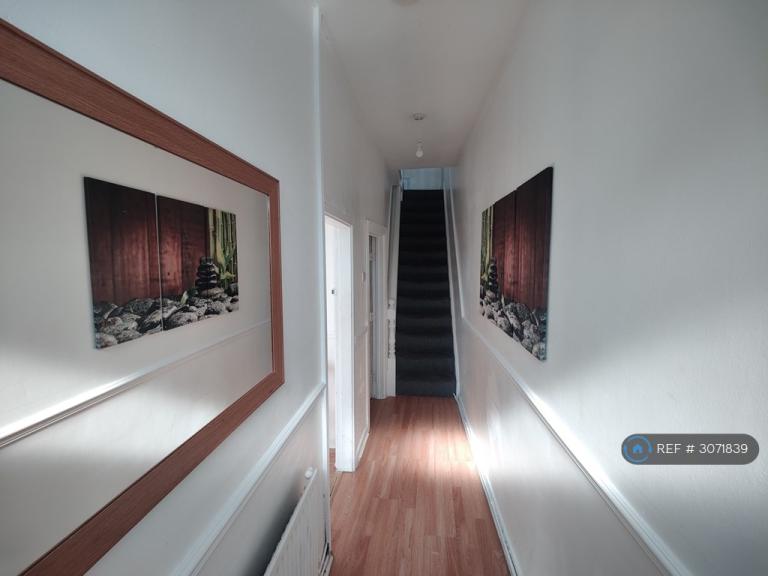 4 bedroom house in Castle Buildings, Pontypridd, CF37 (4 bed) (#3071839)