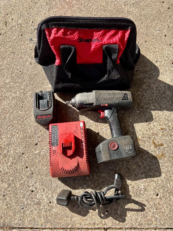 Snap on 18v impact gun 1/2 inch drive 