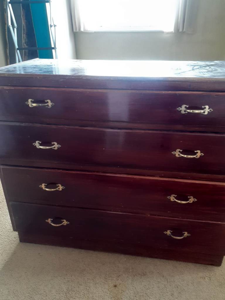 🚨🚨🚨FREE ANTIQUE CHEST OF DRAWERS CABINETS BEDS WARDROB IN KENSINGTON 🏃‍♀️ 🏃‍♂️ 🚨