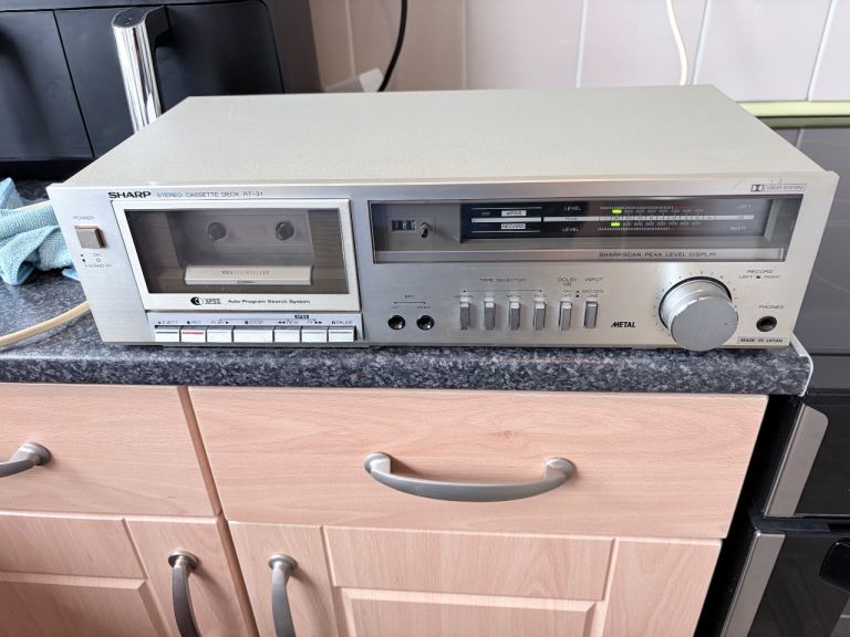 Sharp RT-31 Stereo Cassette Deck – Good Condition