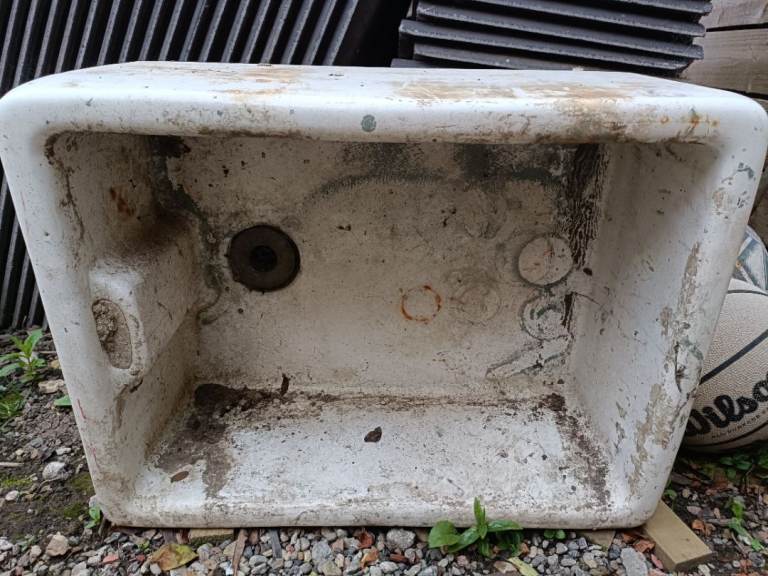 Large Belfast sink/garden planter