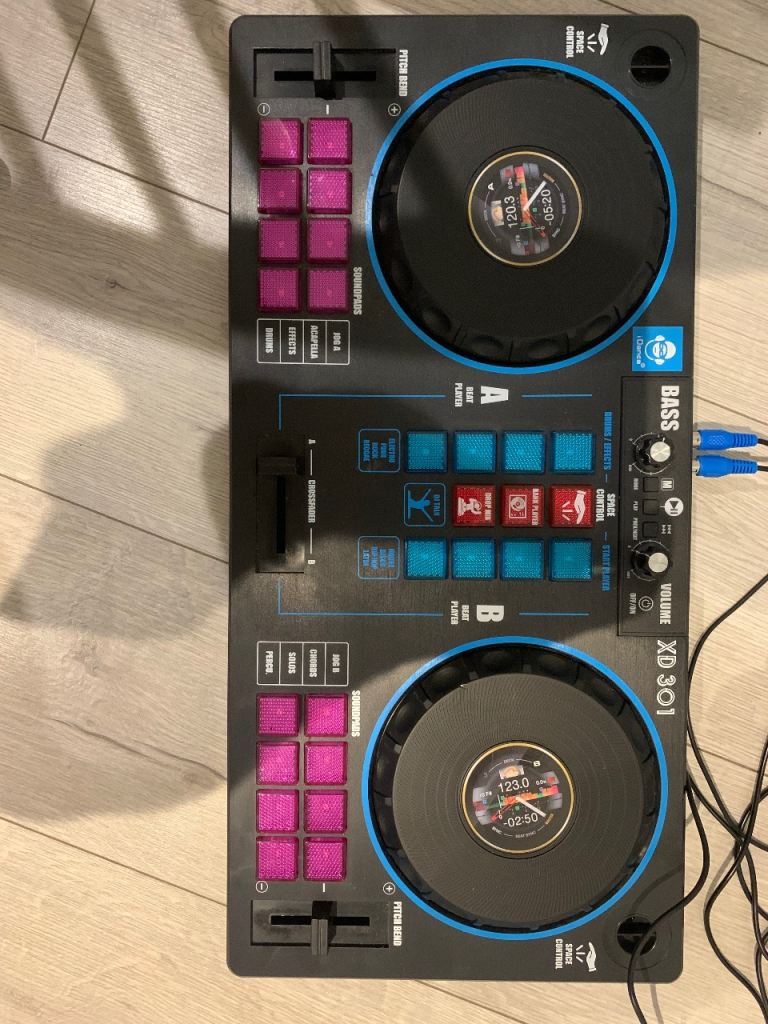 iDance XD 301 DJ Controller with Speakers – Good Condition