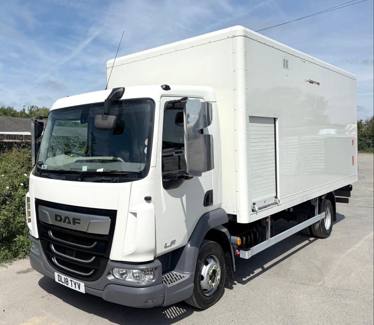 2018 DAF LF45.180 GRP BOX VAN CANTILEVER TAIL-LIFT AIR-CON 3 SEAT CAB EURO-6