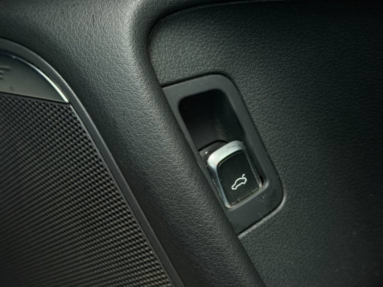 2015 Audi A6 Avant 2.0 TDI ultra Black Edition Estate 5dr Diesel S Tronic Euro 6 (s/s) (190 ps Es...