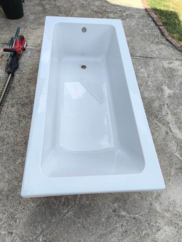 New Bath 1500 x 700 