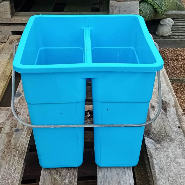 Lamb Adopter Bucket 