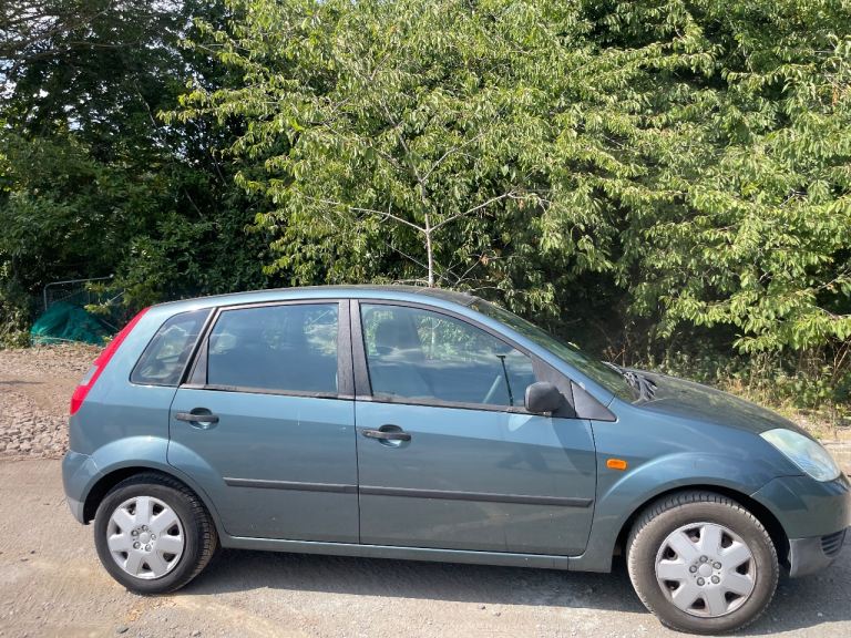 FORD FIESTA 1.3 FINESSE 52 REG GENUINE  46872  MOT APRIL 28TH 2027 LADY OWNER LOW INSURANCE 48+MPG