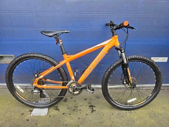 Unisex mountain bike CARRERA VENGEANCE Wheels 27,5" Frame 16" VGC!