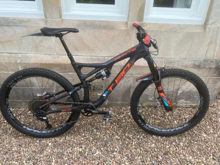 Whyte T-130C RS trail/enduro full suspension carbon mountain bike