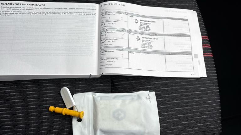 2023 Renault Clio 1.0 TCe 90 RS Line 5dr HATCHBACK PETROL Manual