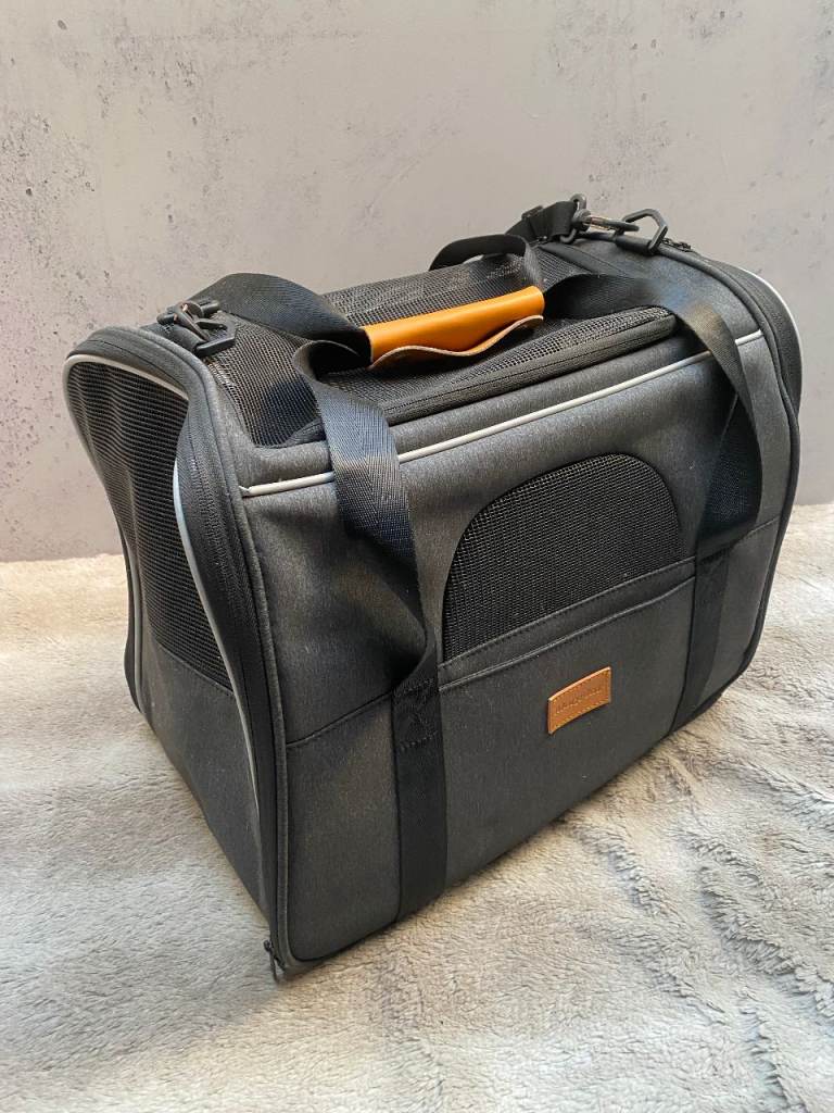 Morpilot pet carrier travel bag for small dogs or cats pets etc