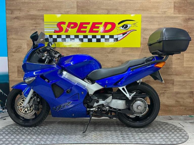 HONDA VFR800F