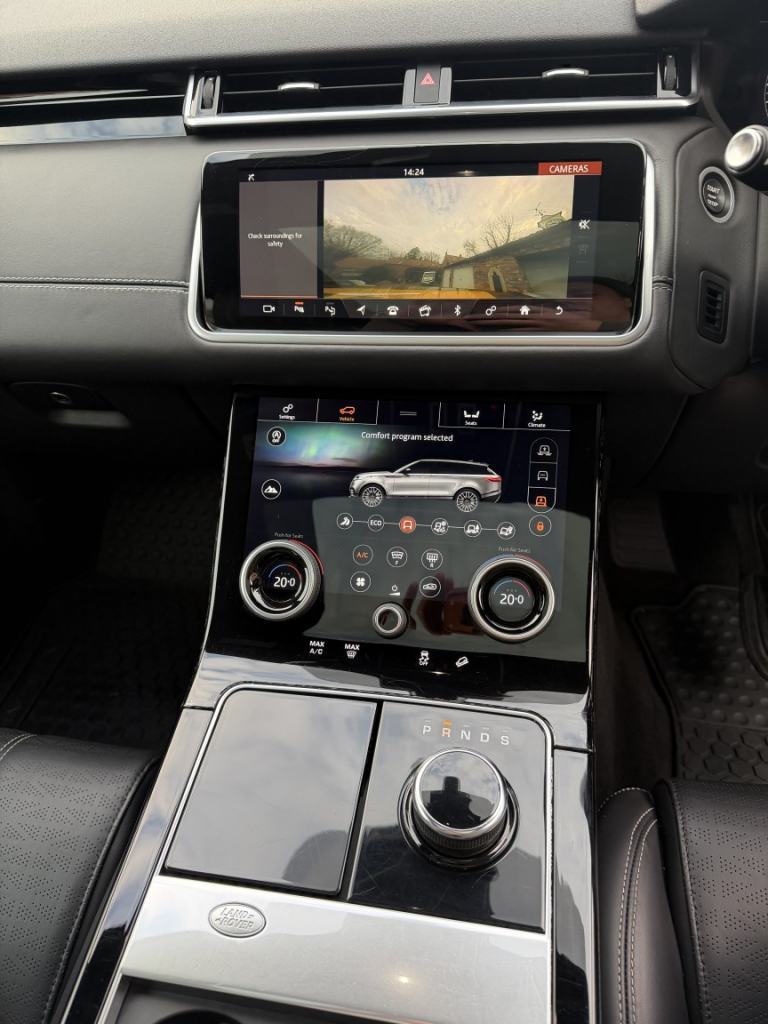 LAND ROVER RANGE ROVER VELAR 3.0 D300 R-Dynamic HSE 2019