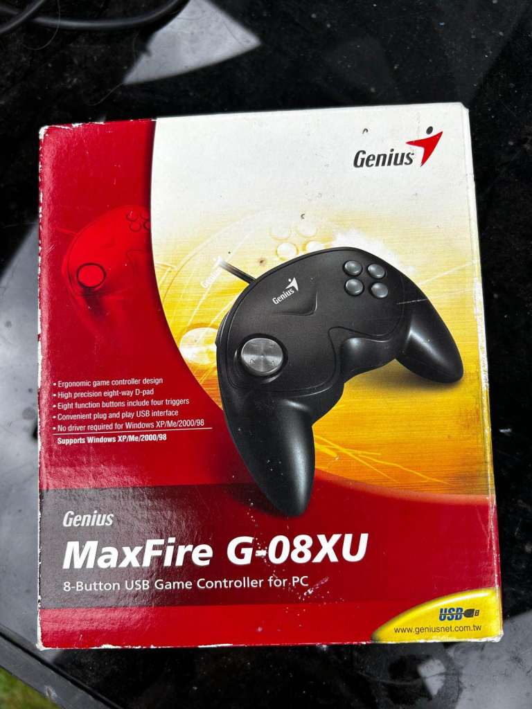 Brand New Genius MaxFire G-08XU 8 Button USB Game Controller For PC