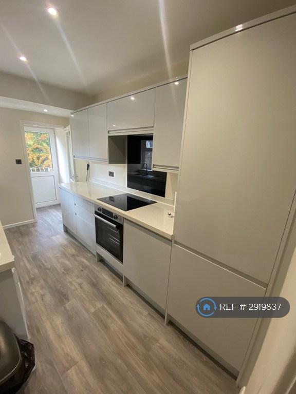 4 bedroom house in Claverham Road, Bristol, BS16 (4 bed) (#2919837)