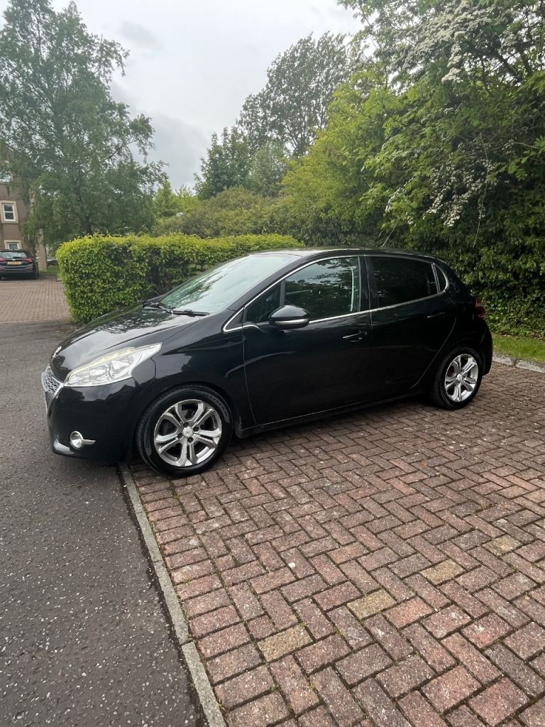 Peugeot, 208, Hatchback, 2012, Manual, 1397 (cc), 5 doors
