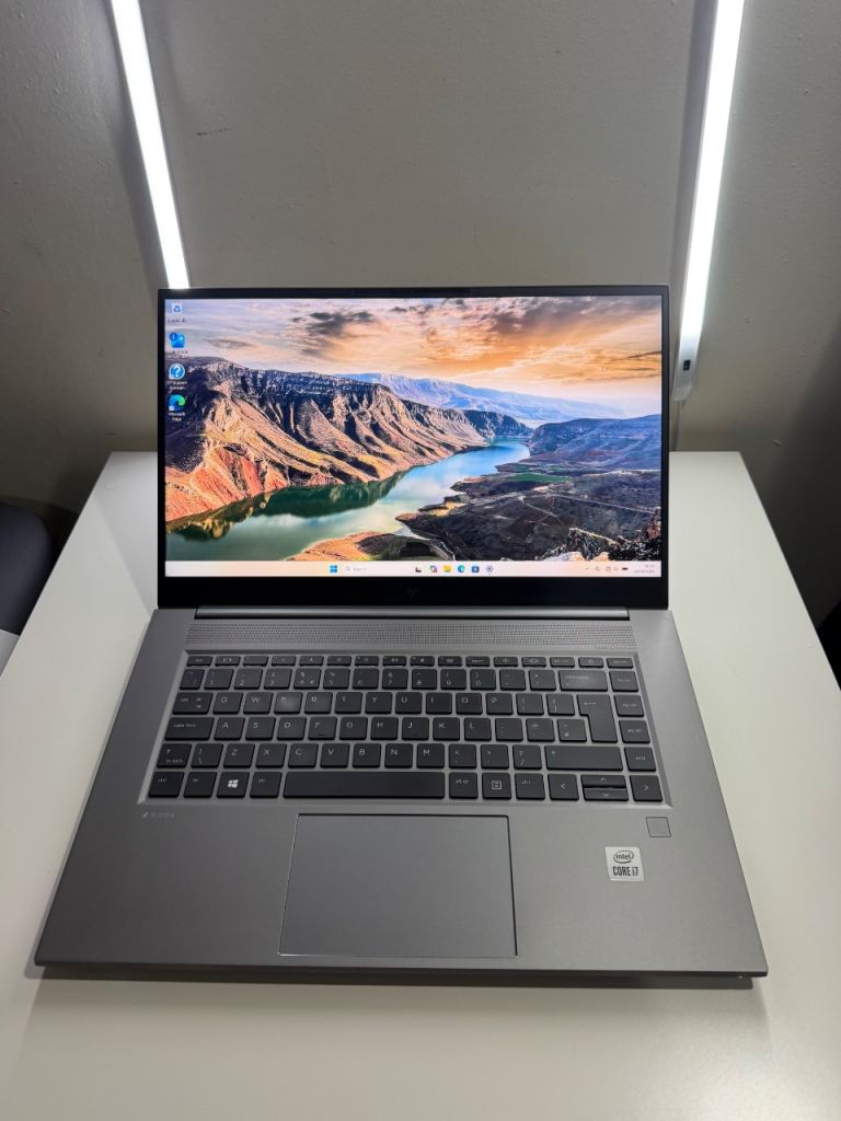 HP ZBook Studio G7 i7-10750H 16GB RAM 1TB NVMe SSD NVIDIA T1000 4GB Win 11 Pro