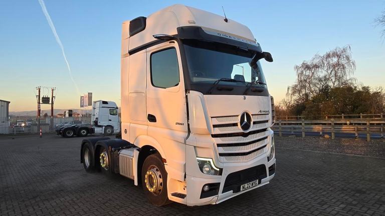 2022 Mercedes-Benz Actros L 2551 6x2 GigaSpace Tractor Unit *Huge Spec*