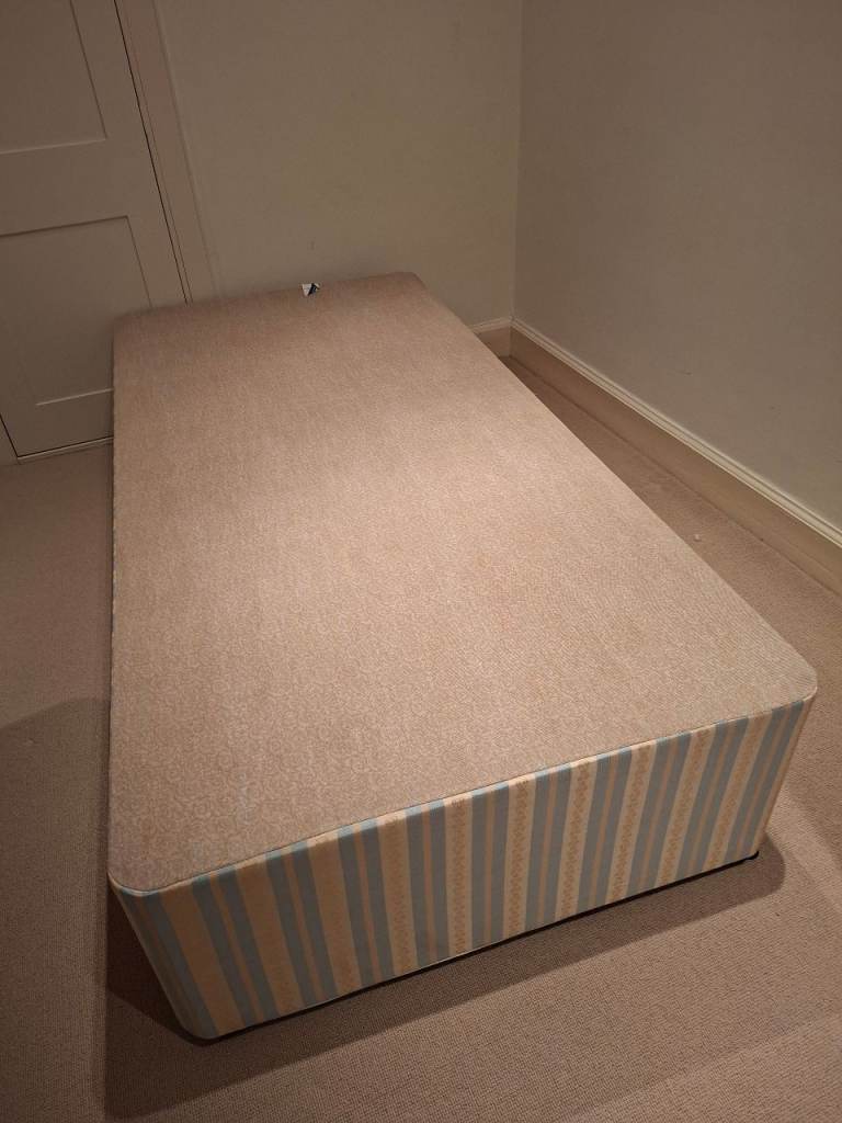 Single Divan Bed Base with Castors – Good Condition