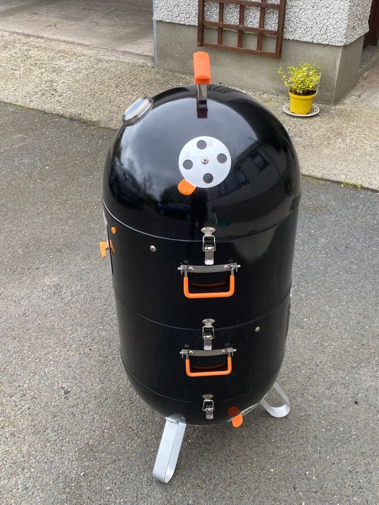 Pro Q BBQ smoker