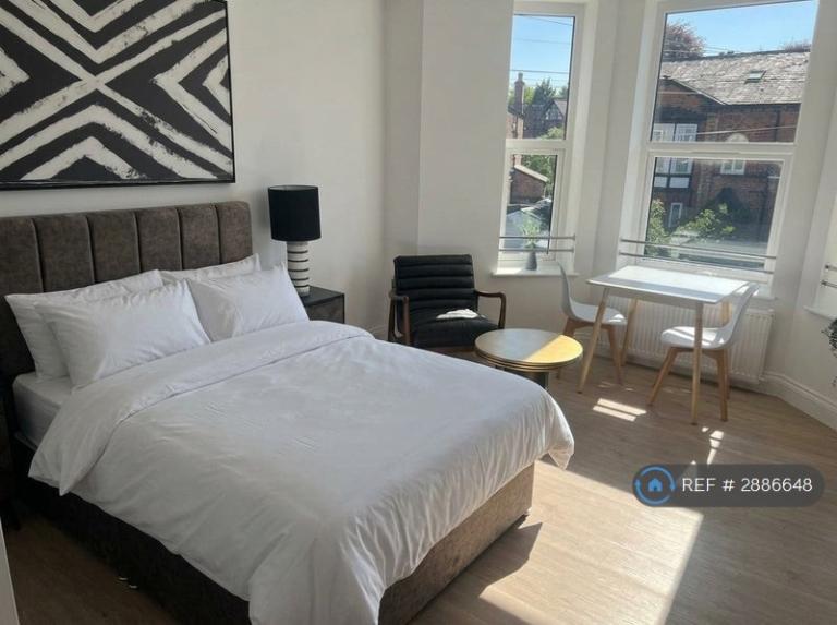 Studio flat in Barrington Road, Altrincham, WA14 (#2886648)