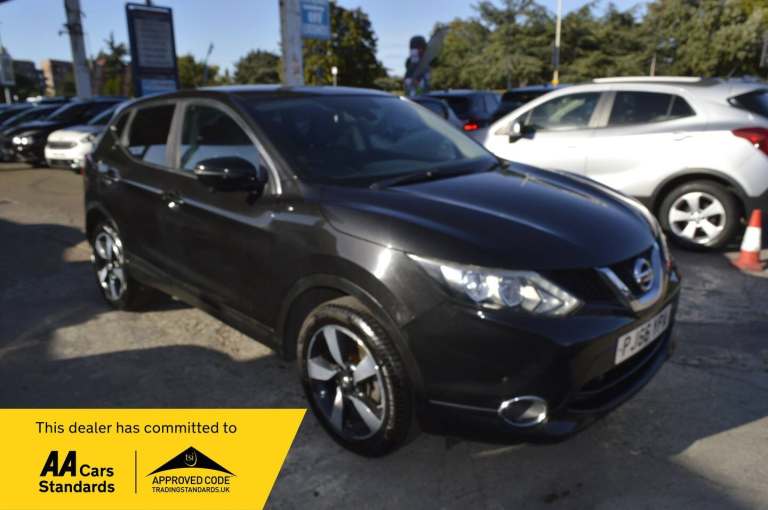 2016 Nissan Qashqai 1.2 DiG-T N-Connecta 5dr Xtronic PETROL AUTO ONE OWNER SAT NAV HATCHBACK Petr...