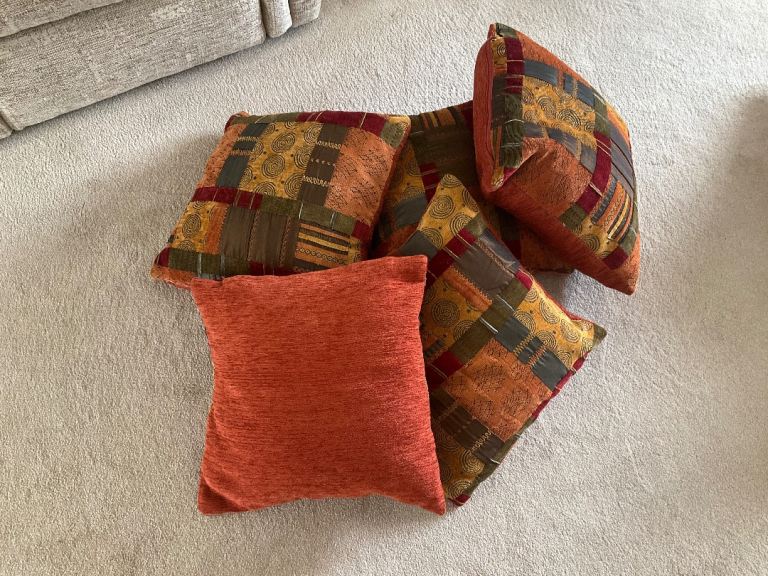 8 xSofa cushions