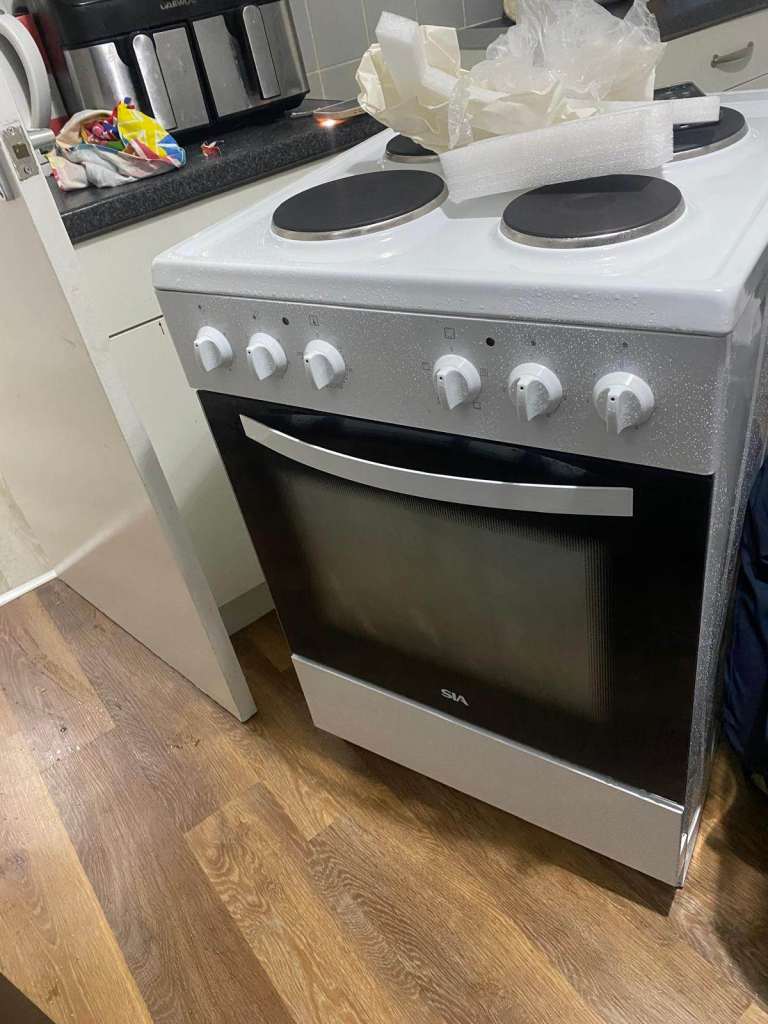 BRAND NEW SIA ELECTIC COOKER- NEVER USED