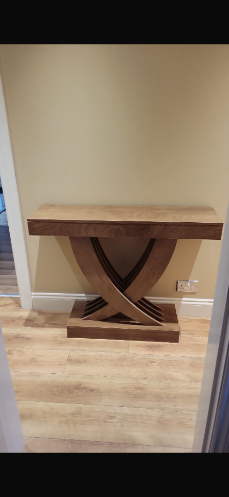 Stunning Table New