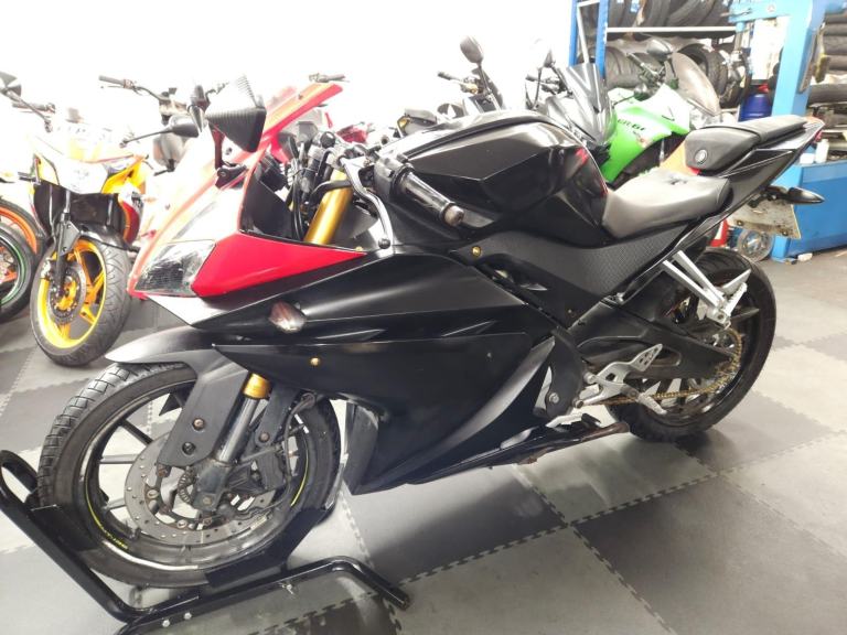 Yamaha YZF-R 125 2015 ABS 