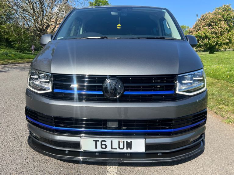 Volkswagen transporter kombi automatic 204ps