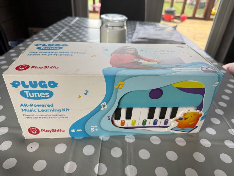Plugo tunes digital piano for kids 