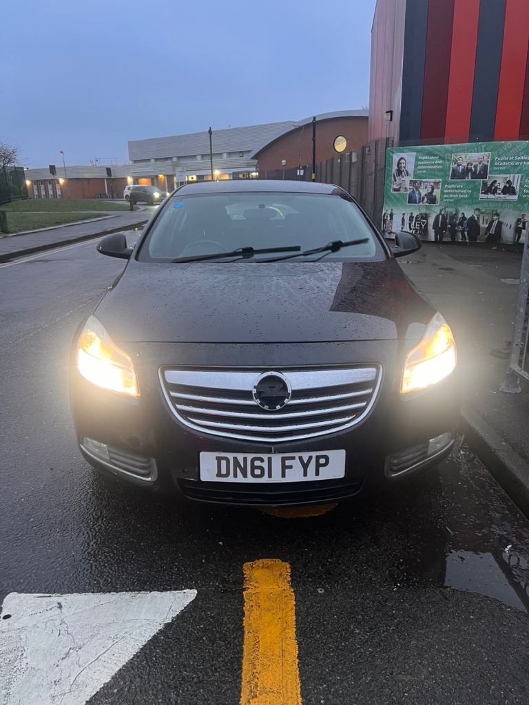 Vauxhall, INSIGNIA, Hatchback, 2011, Manual, 1956 (cc), 5 doors