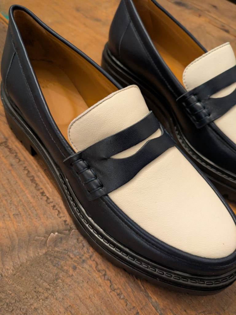 Sezane Albane mocassins, dark navy blue and white, UK5, FR 38, Brand new 