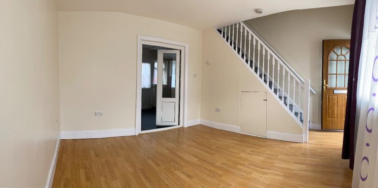 2 Bedroom House in Harlington Hayes £1950