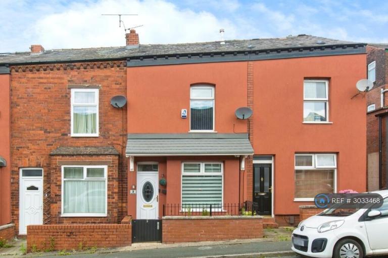 2 bedroom house in Gooch Street, Horwich, Bolton, BL6 (2 bed) (#3033468)